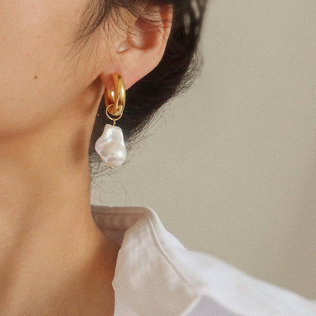 TIDES Freshwater Pearl Hoop Earrings - Gold