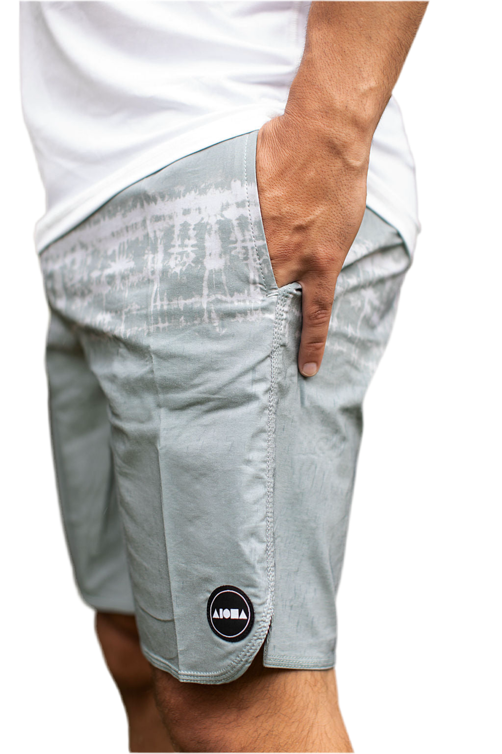 RIZE Adult Beach Shorts (30, 32)