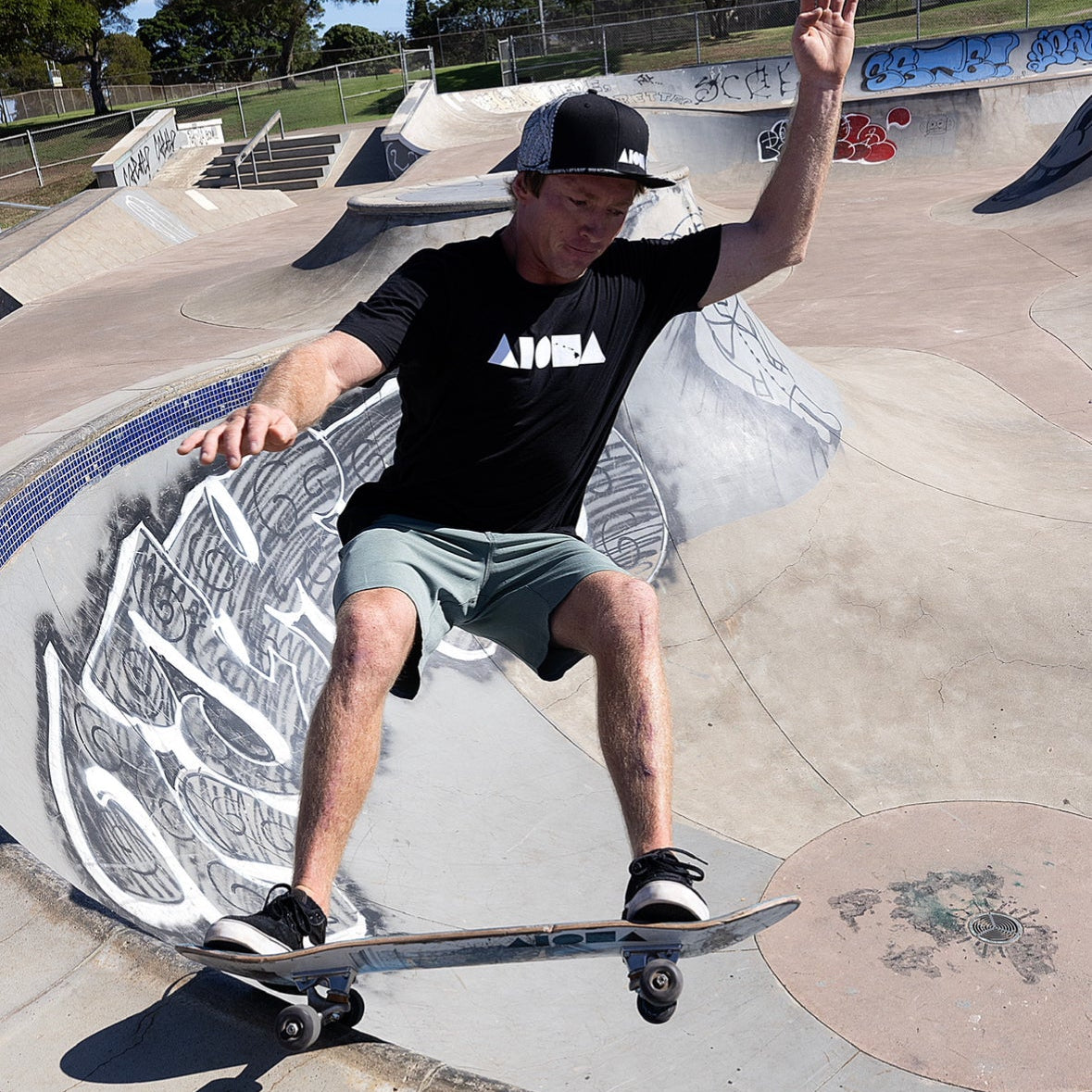 ISLAND SHAPES Black Unisex Tee