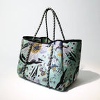 MINT FLOWERS Everyday Tote Bag