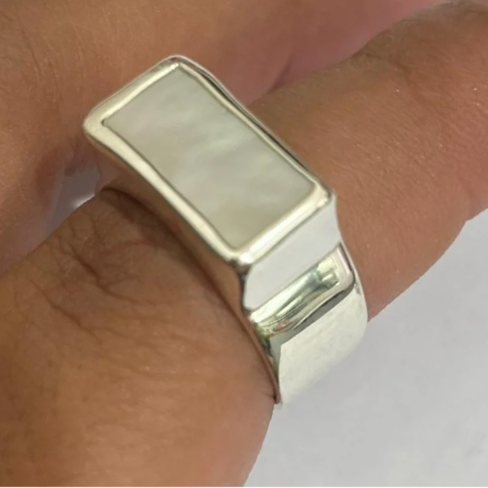 SAVANNAH Handmade Mother of Pearl Ring