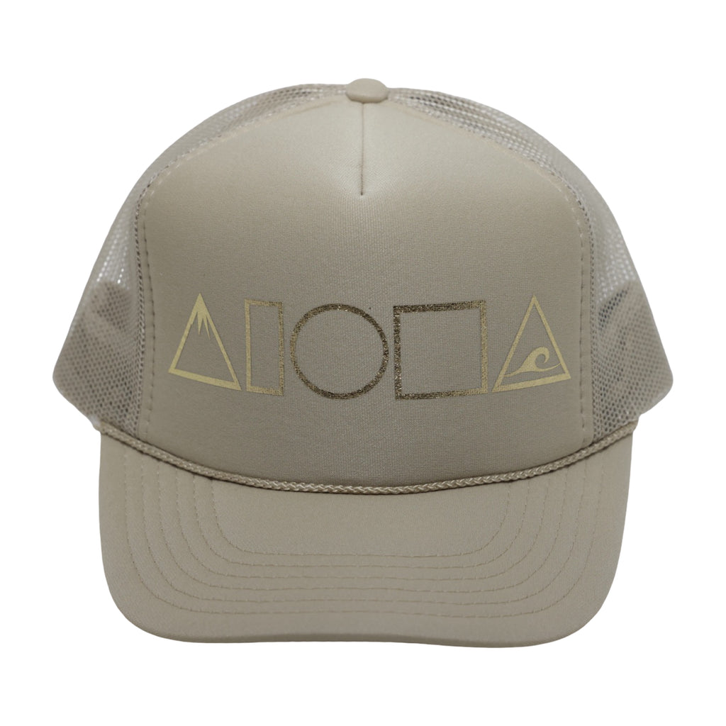 MAUKA TO MAKAI Beige/Gold Adult Trucker