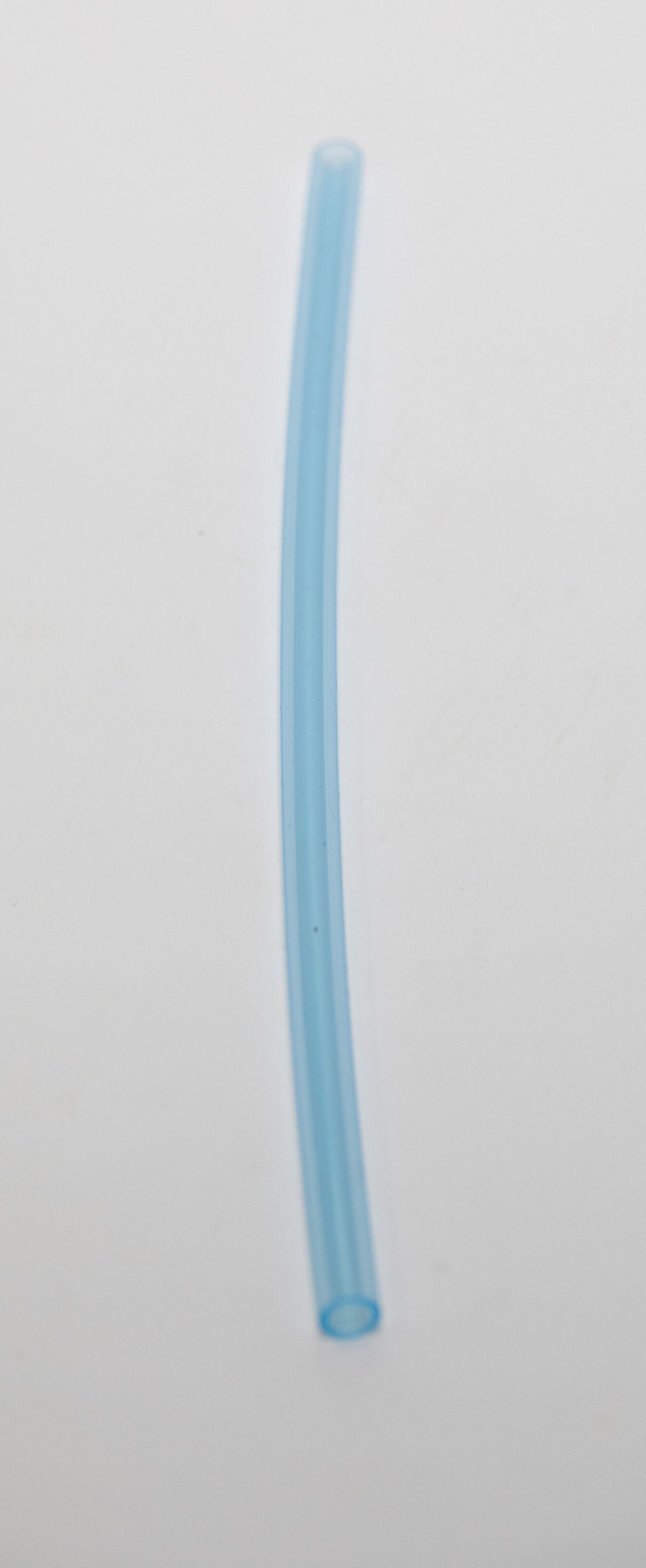 Blue silicone bendy straw
