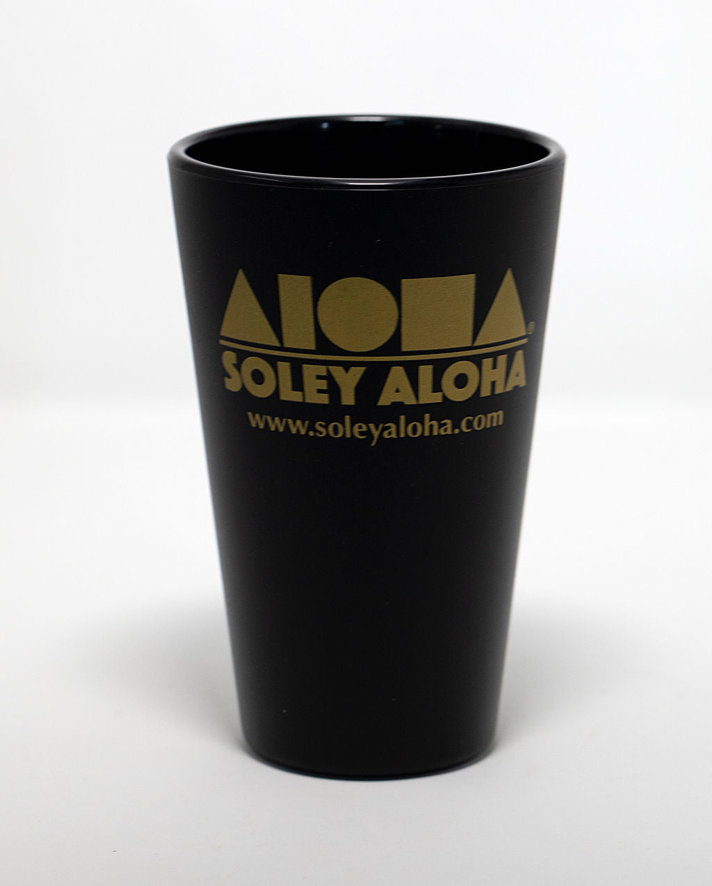 Black silicone pint lid with gold Aloha Shapes logo